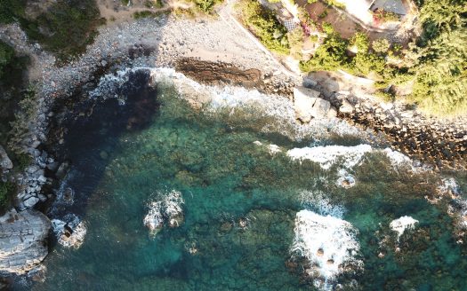 Turquoise Bay: Your Serene Seaside Paradise Awaits