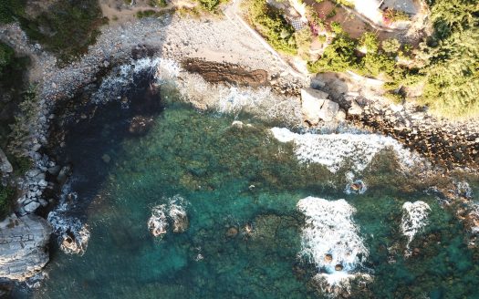 Turquoise Bay: Your Serene Seaside Paradise Awaits