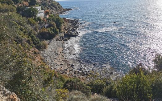 Turquoise Bay: Your Serene Seaside Paradise Awaits