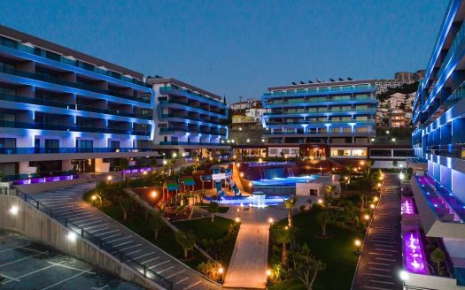 Luxury Awaits: Ecomarine Residence Beckons