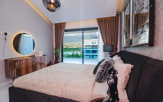 Luxury Awaits: Ecomarine Residence Beckons