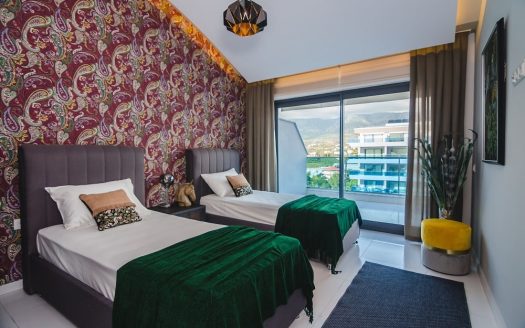 Luxury Awaits: Ecomarine Residence Beckons