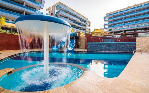 Luxury Awaits: Ecomarine Residence Beckons