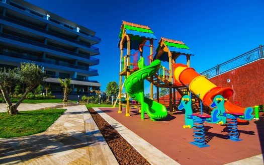 Luxury Awaits: Ecomarine Residence Beckons