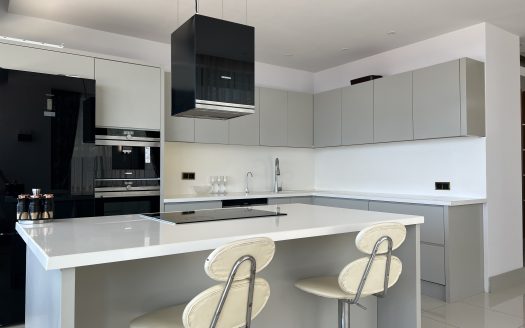 “Embrace Tranquil Luxury: Villa Cleopatra – Where Serenity Meets Splendor in the Heart of Alanya’s Beauty.”