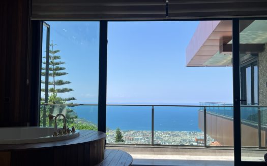 “Embrace Tranquil Luxury: Villa Cleopatra – Where Serenity Meets Splendor in the Heart of Alanya’s Beauty.”