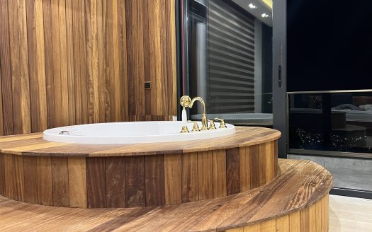 “Embrace Tranquil Luxury: Villa Cleopatra – Where Serenity Meets Splendor in the Heart of Alanya’s Beauty.”