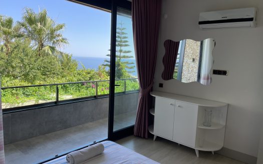 “Embrace Tranquil Luxury: Villa Cleopatra – Where Serenity Meets Splendor in the Heart of Alanya’s Beauty.”