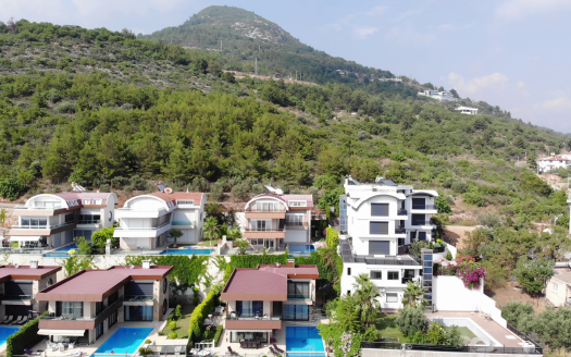 “Embrace Tranquil Luxury: Villa Cleopatra – Where Serenity Meets Splendor in the Heart of Alanya’s Beauty.”