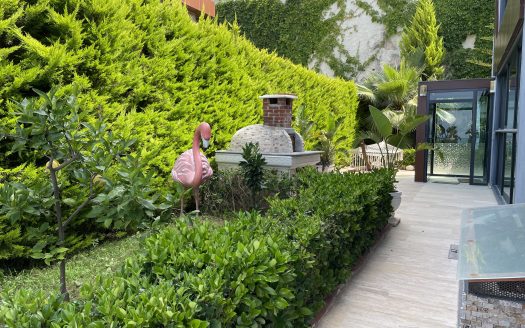 “Embrace Tranquil Luxury: Villa Cleopatra – Where Serenity Meets Splendor in the Heart of Alanya’s Beauty.”