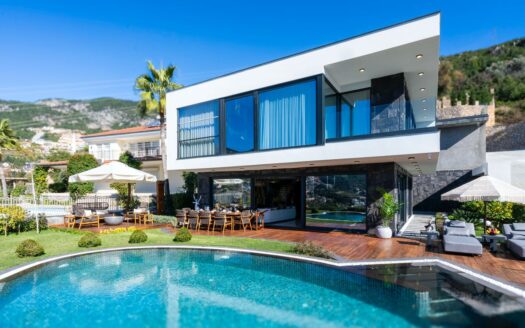 Villa Dahlia – Tranquil Living Elevated with Timeless Hillside Views