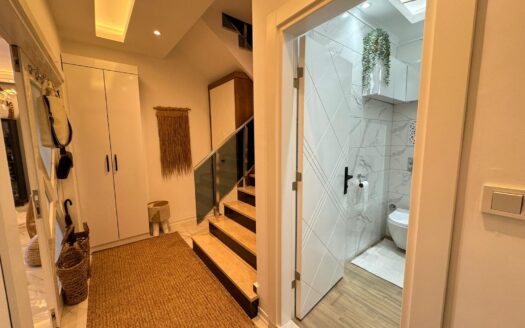 Tranquil Garden Duplex Retreat in Oba — Modern Living Just 1 km from the Beach
